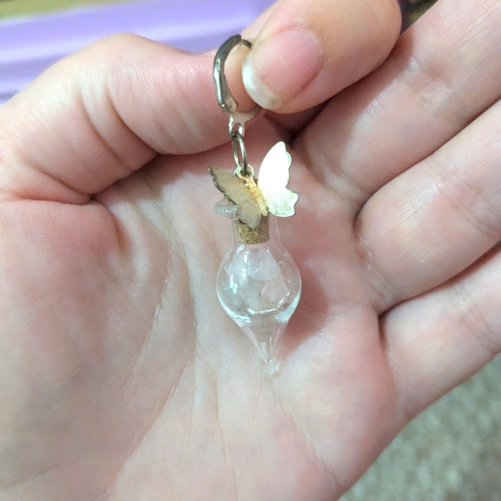 rose quartz butterfly earrings - Picture 2 of 2